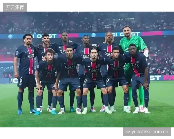 为增强阵容深度，球队或征召巴黎新星马尤卢等双国籍球员补强中场。